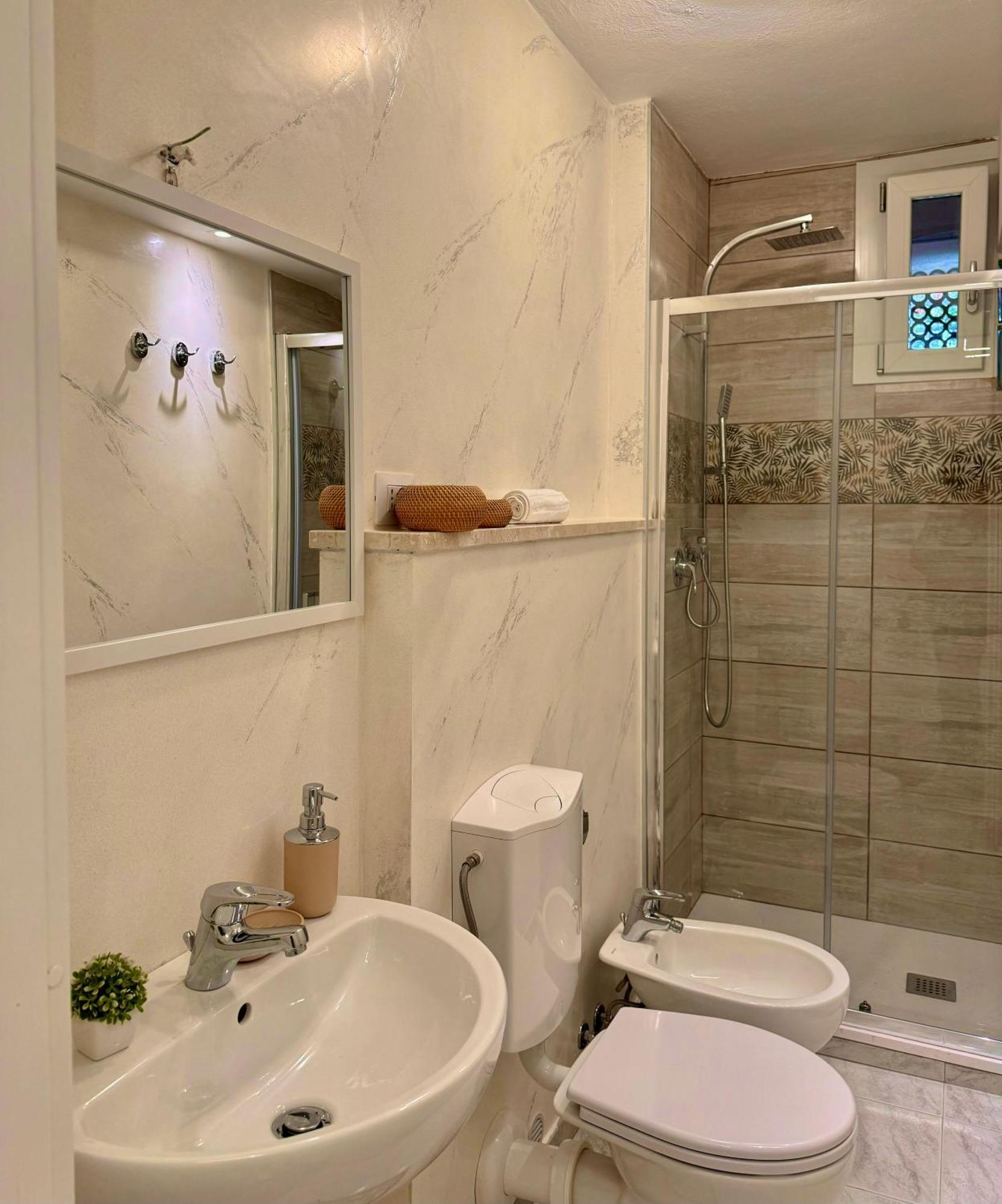 Nura'S - Casa Azzurra Seaside Apartment Alghero Luaran gambar